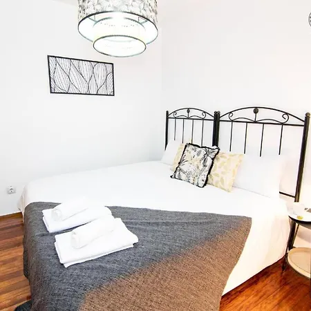 A-entire 1 Minute From The Historical Center *